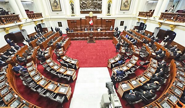  Perú Libre busca tumbar proyecto de adelanto de elecciones presentado por uno de sus miembros