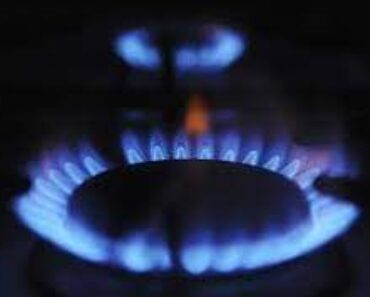 El dictamen que propone la Ley que establece medidas para impulsar el acceso de la población al gas natural.