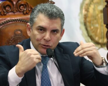 El Fiscal Rafael Vela Barba se refirió a la renuncia de la fiscal Bersabeth Revilla.