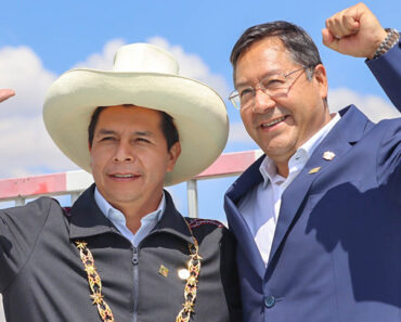  Presidente de Bolivia lamentó que Pedro Castillo no asistió a toma de mando de su homólogo de Colombia