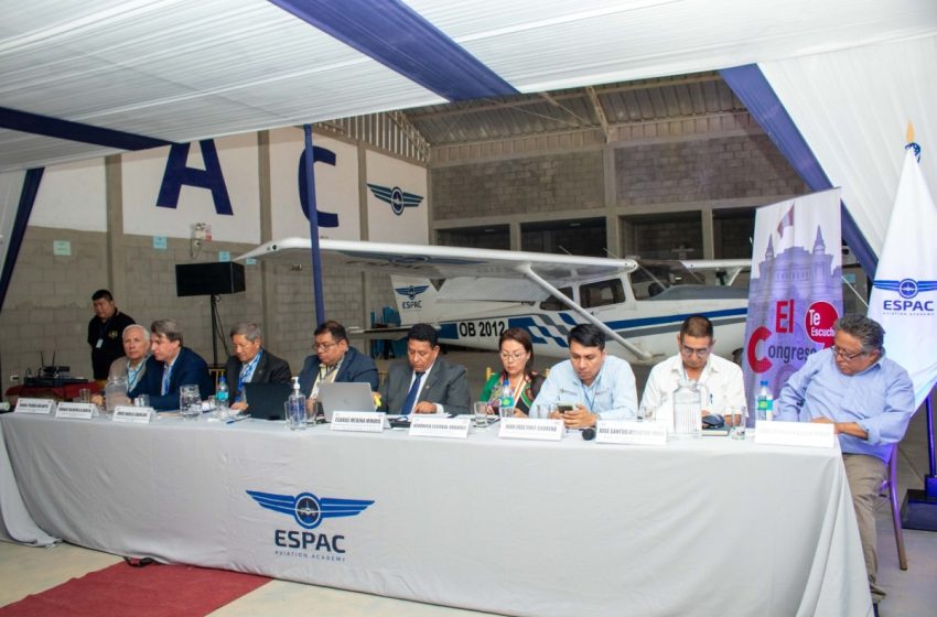 Autoridades trataron sobre el aeródromo de Pacasmayo y los avances de la Escuela de Aviación.