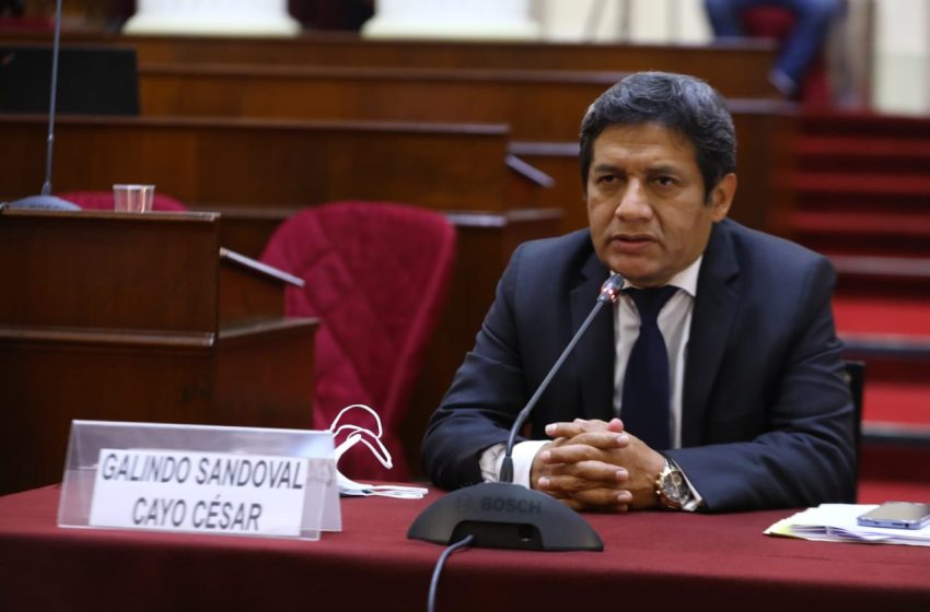  Excongresista Cayo Galindo toma juramento hoy como nuevo integrante de la JNJ hoy lunes 12 de mayo