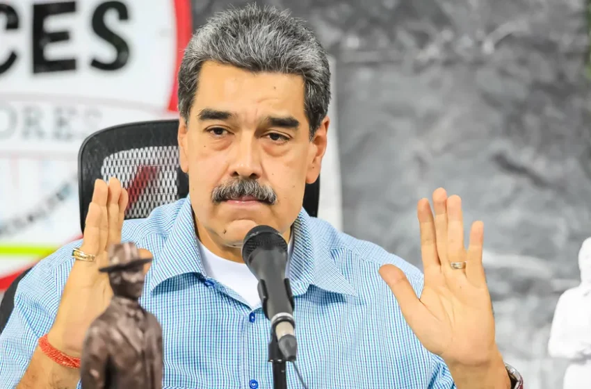  Maduro solicita retirar nacionalidad a quienes respalden una invasión extranjera
