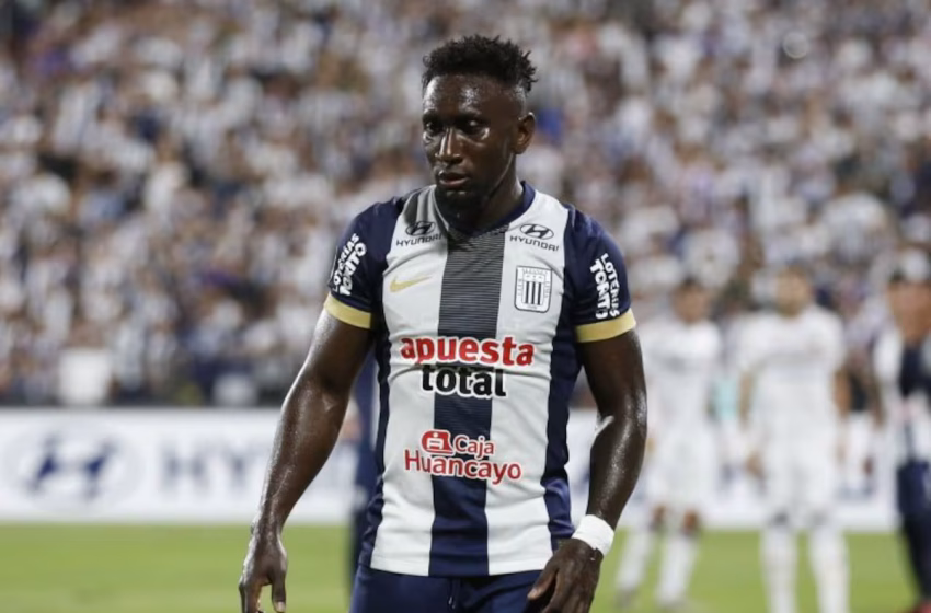  Eryc Castillo renueva con Alianza Lima hasta 2028
