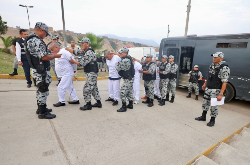  Trasladan a 17 internos de alta peligrosidad del penal El Milagro a Ancón I