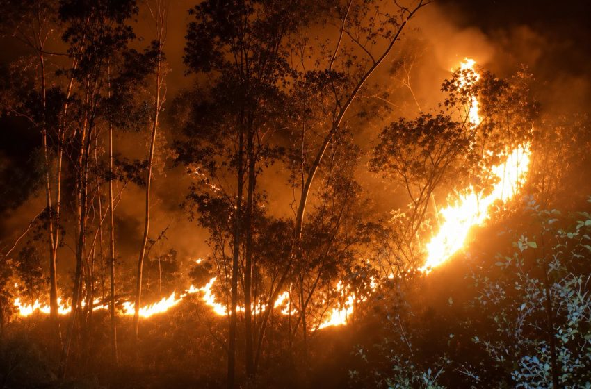  Santiago de Chuco vuelve a ser golpeado por incendios forestales