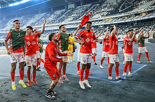  Cienciano elimina a Botafogo y vuelve a cuartos de la Sudamericana